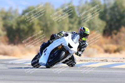 media/Jan-08-2022-SoCal Trackdays (Sat) [[1ec2777125]]/Turn 7 (1035am)/